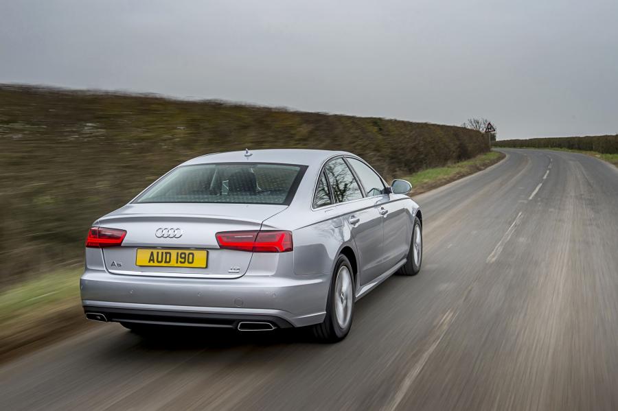  Audi A6 TDI Sedan (4G, C7) 2015 года  (UK) (фото 12 из 13)